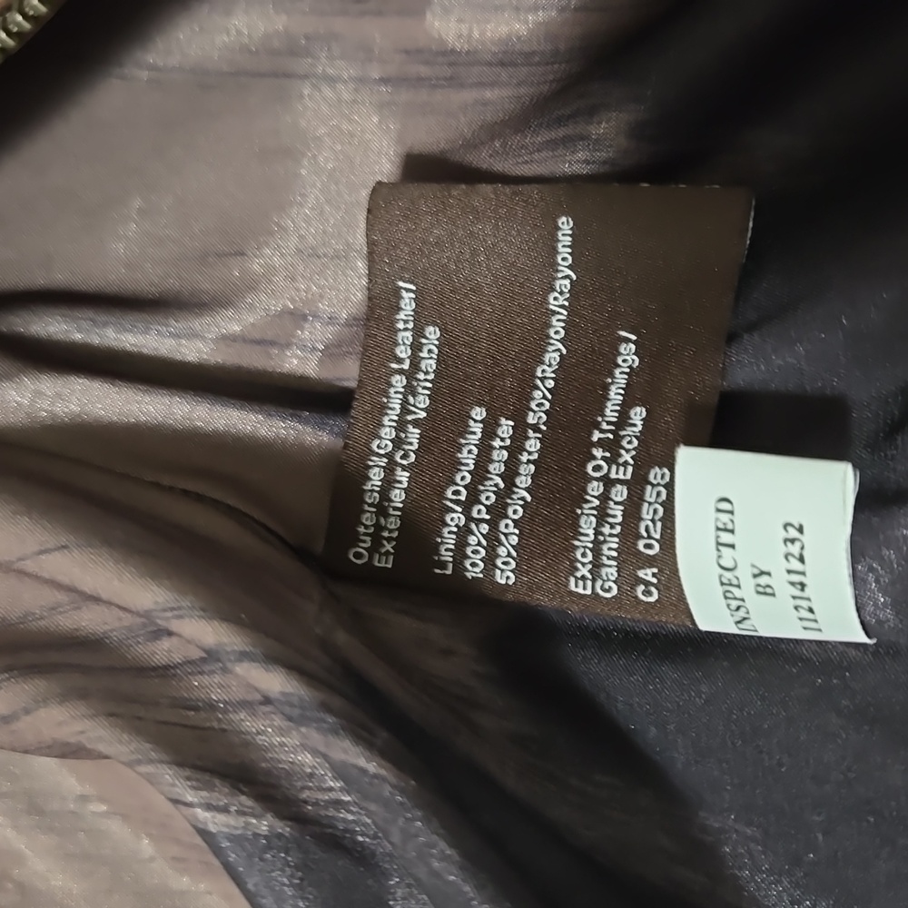 Danier womens leather jacket - Picture 12 of 12